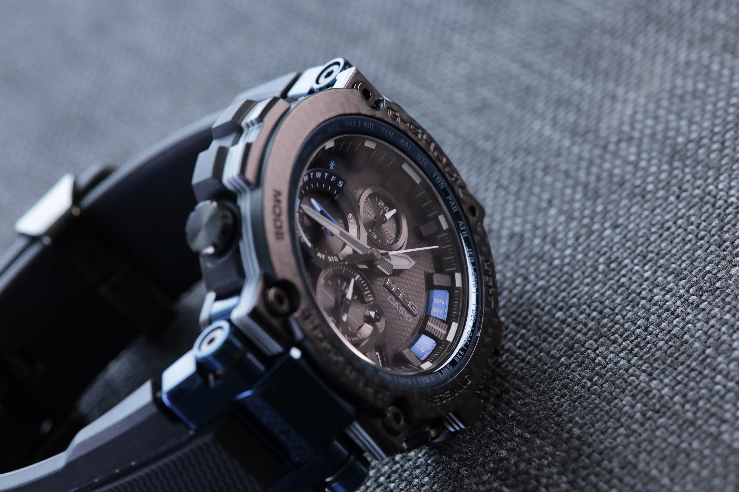 REVIEW: G-Shock MT-G Carbon Fiber – Professional Watches